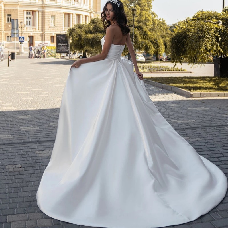 Satin Light Wedding Dress 2026 - Photography Lighting Basics recensione e prezzo