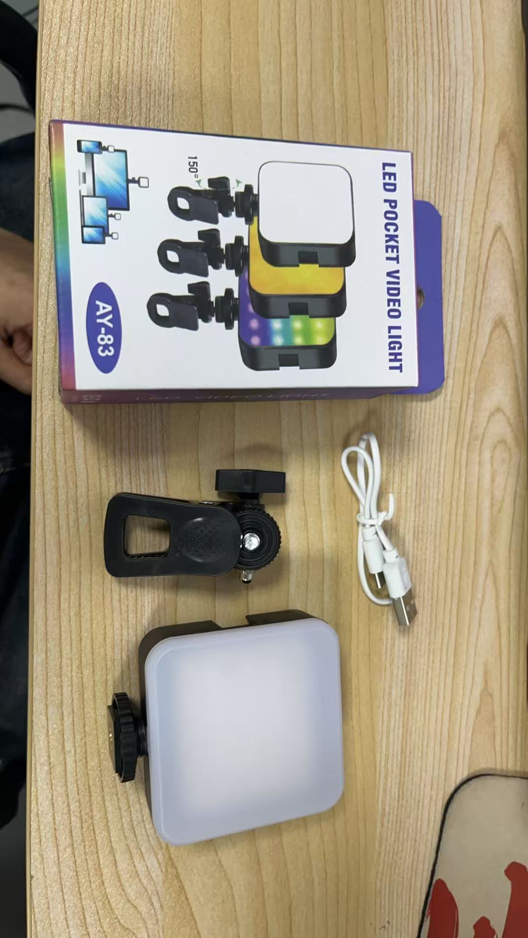 RGB Pocket Light Outdoor Photo - Photography Lightning recensione e prezzo