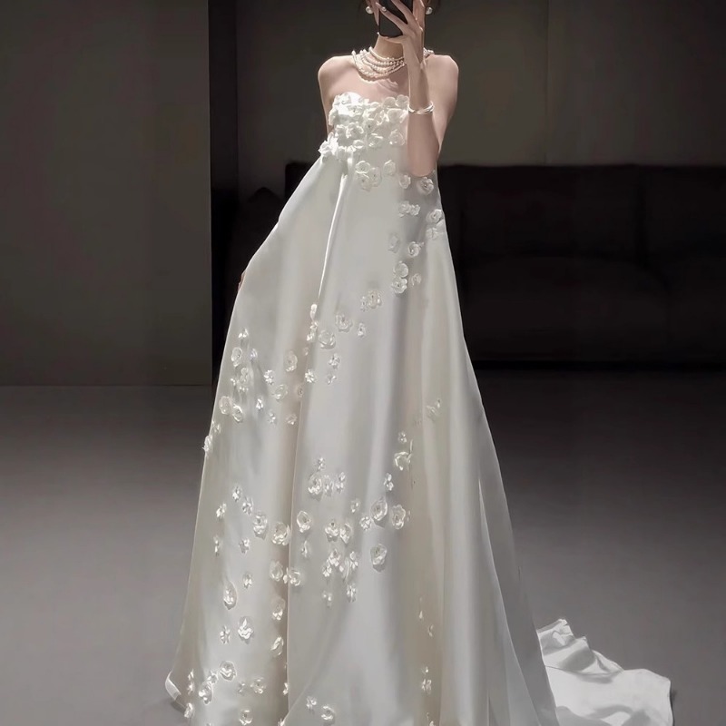 French Strapless Satin Wedding - Photography Lighting Basics recensione e prezzo
